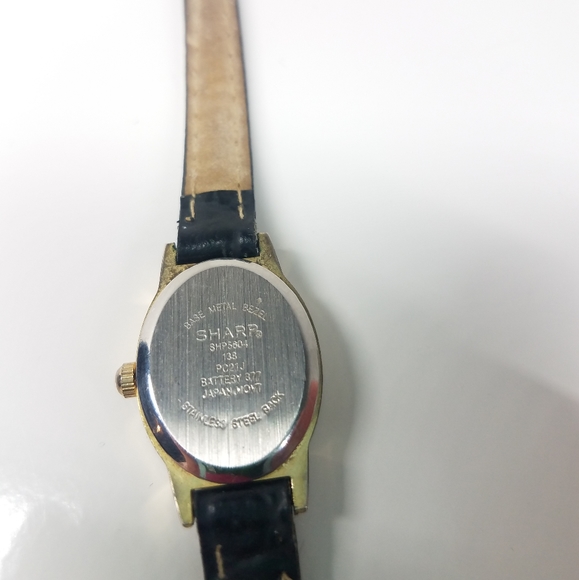 Sharp Quartz Japanese Movement Watch - Picture 12 of 12